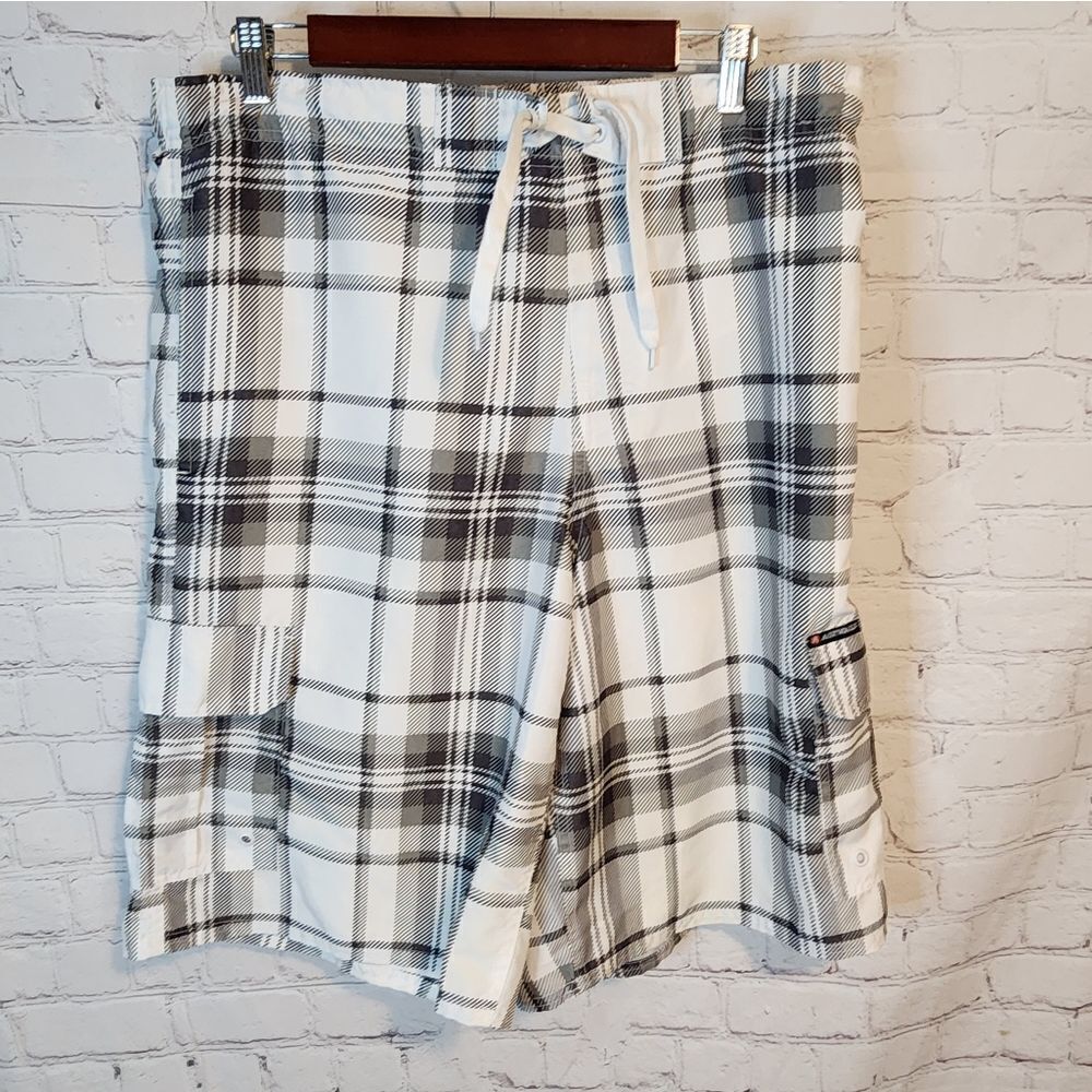 Men's Airwalk swim trunks, size XL